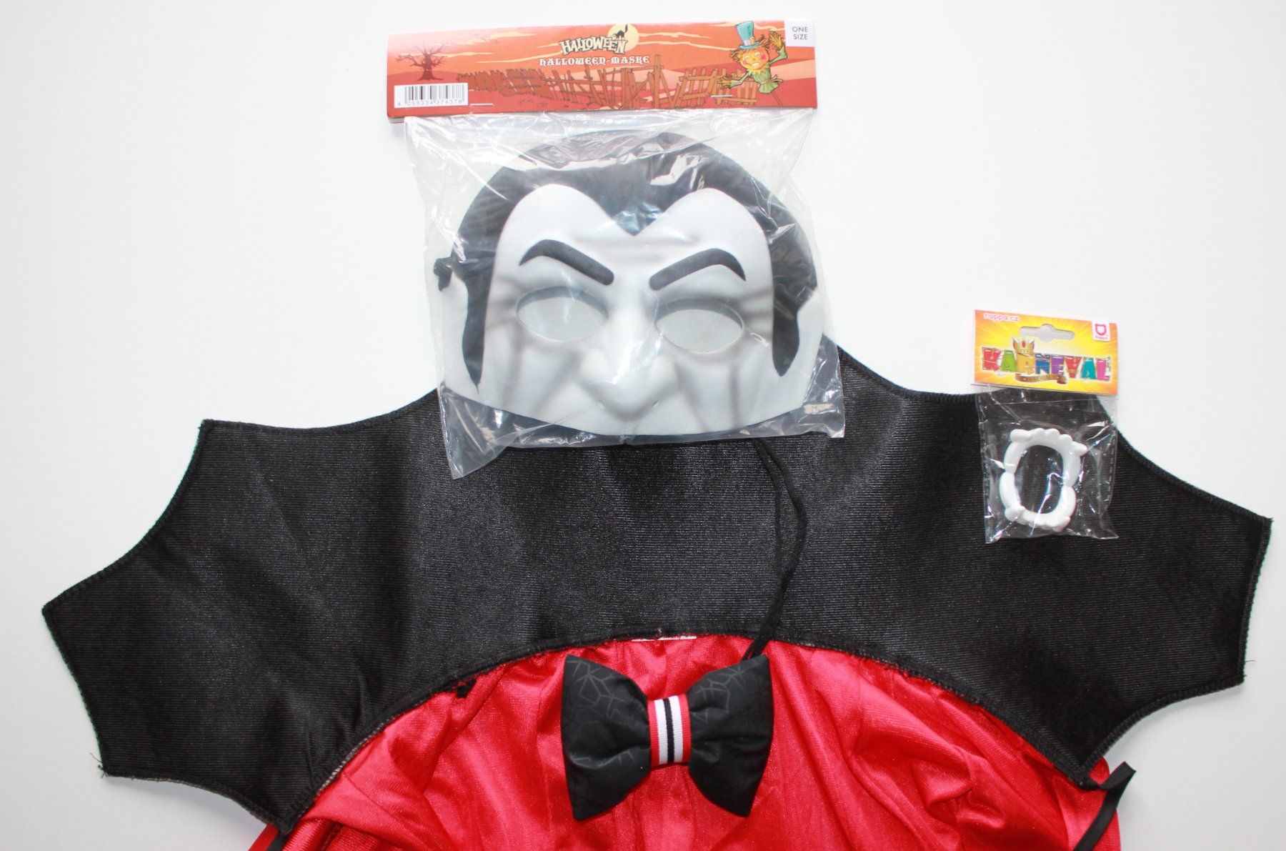 Costumi: Costume Dracula / vampire / Vampir     taille  unique – Usato da Peseux venduto da CoolShoping 2