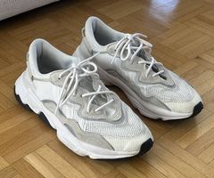 Adidas Originals OZWEEGO 43 1/3 Weiss gut erhalten