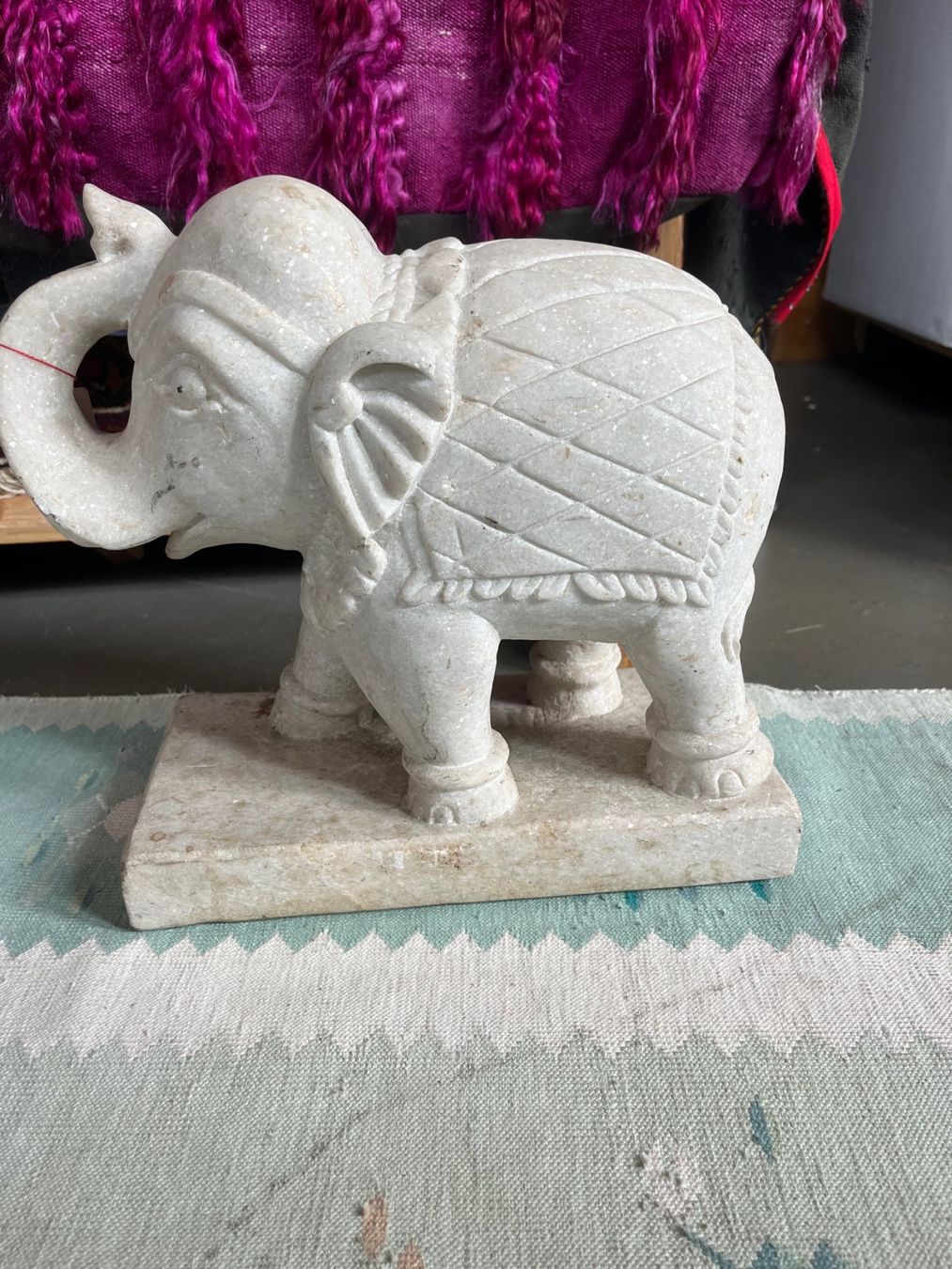 Statuette: Elefantenfigur aus Marmor | LIQUIDATIONSVERKAUF – Nuovo (secondo la descrizione) da Zürich venduto da Hnikbay 1