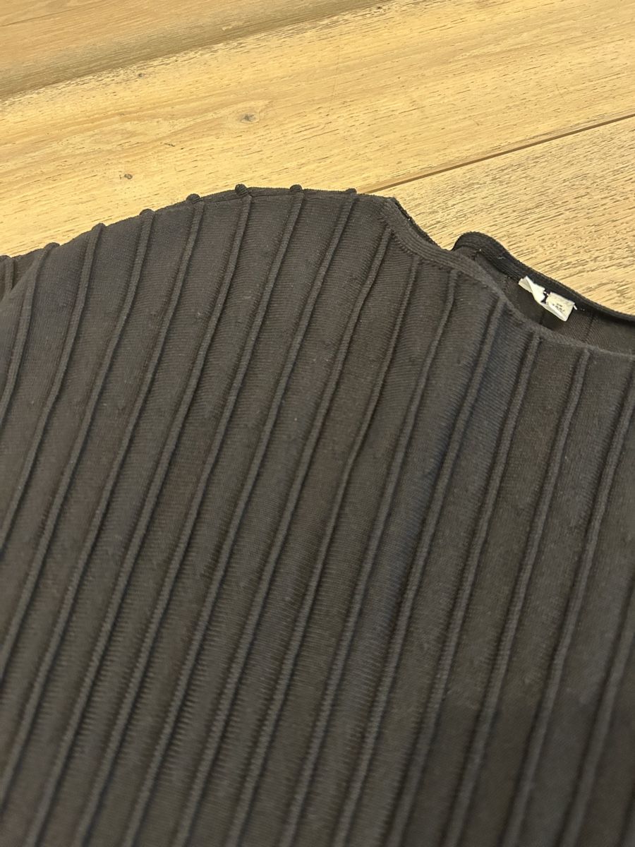 Arket Tops: Arket haut noir côtelé taille S – D'occasion à Signy par Chloe79 1