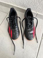 Adidas Fussballschuhe Gr. 35 - Top Zustand! Schwarz Rot