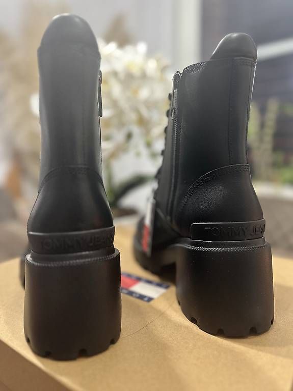 Scarpe da donna: Tommy Hilfiger – Usato da Eschlikon TG venduto da tak_p2dk 4