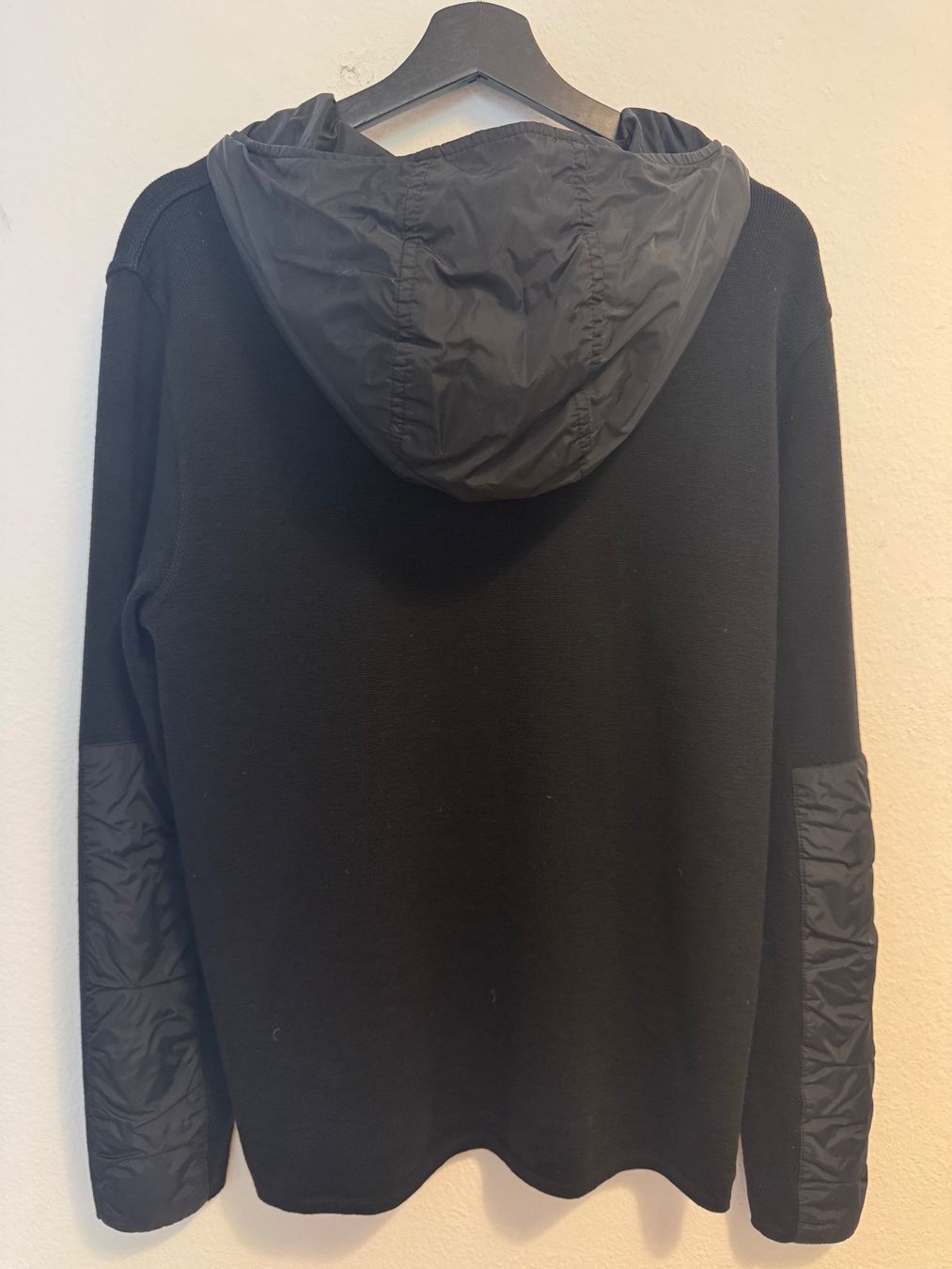 Prada Pulls & Sweat-shirts: Prada Kapuzenpullover, Gr. 56, Schwarz – D'occasion à Zürich par nils.alex 1