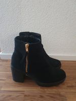 Stiefeletten schwarz mit Reissverschluss Grösse 39