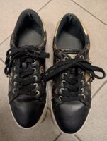 Guess sneakers size 39