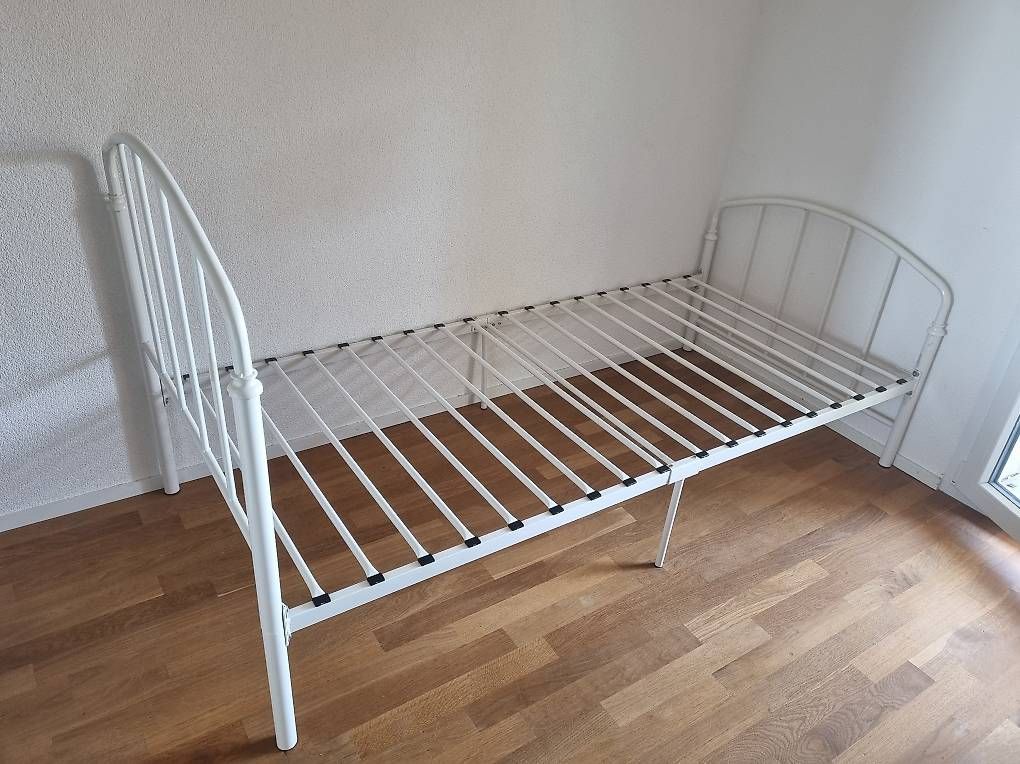 La Redoute Letti: cadre de lit métallique 90x200 – Usato da Neuchatel venduto da Groove