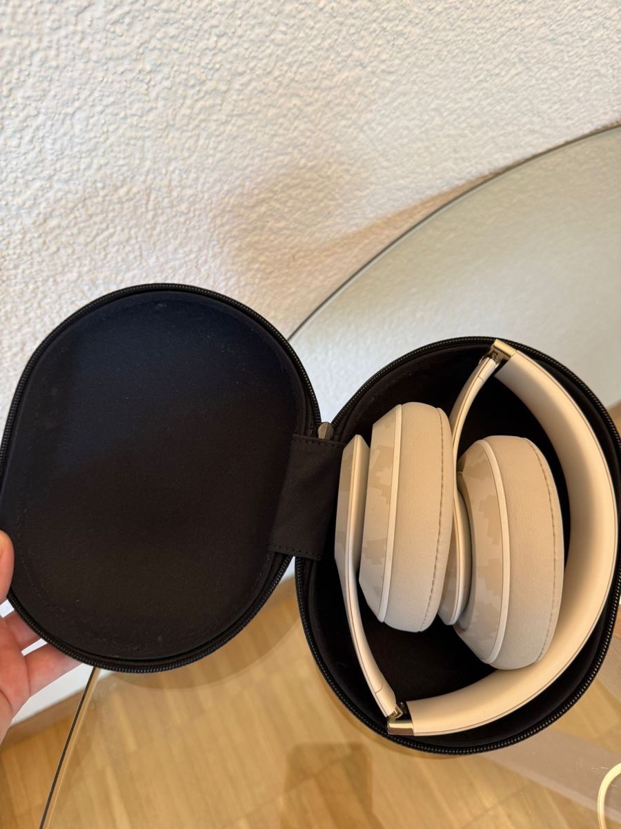 Beats Cuffie: Beats Studio3 Wireless Kopfhörer Camo – Usato da Unterkulm venduto da lou_p8j5 2