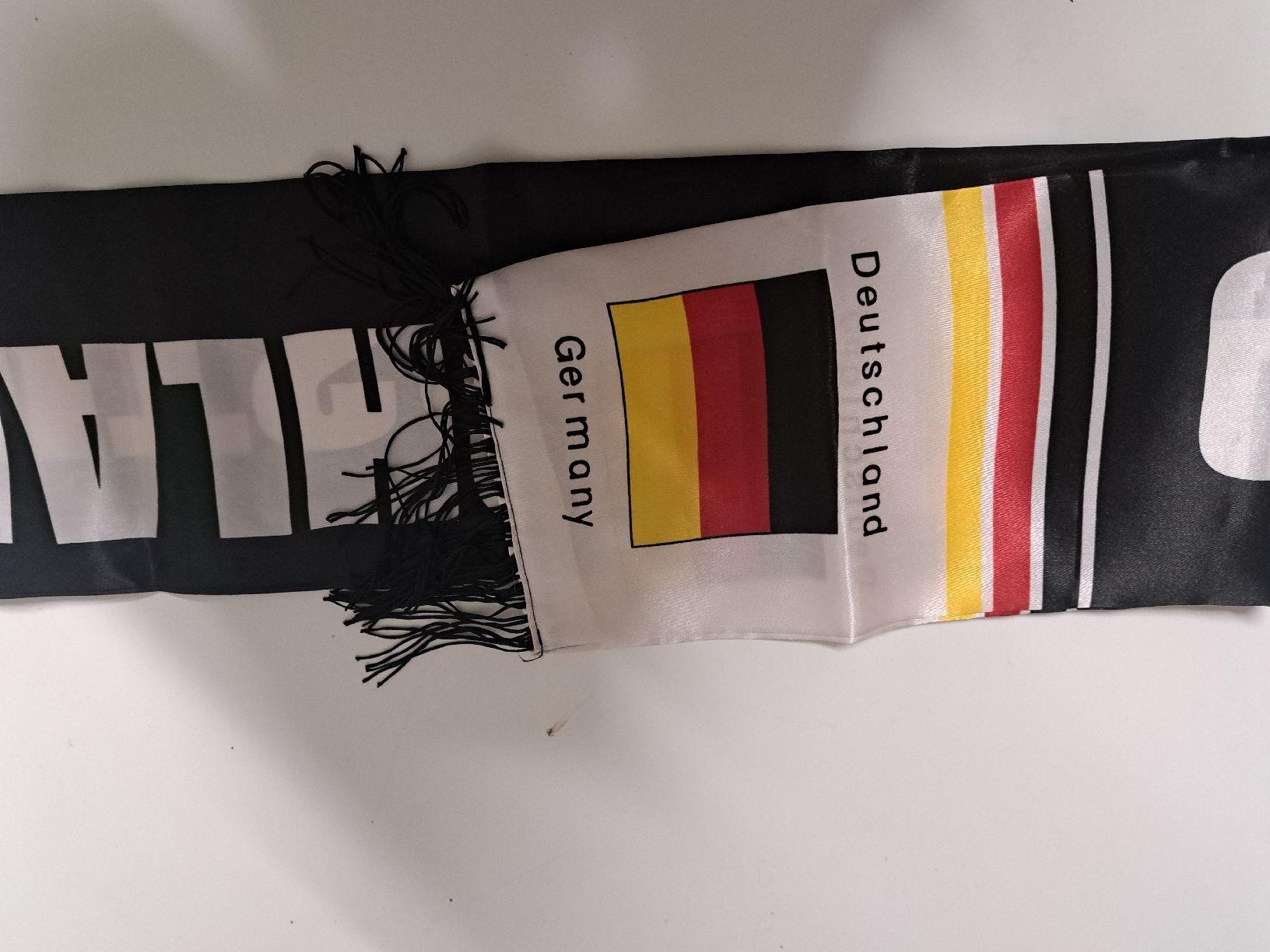 Foulard & Sciarpe: Schal Deutschland – Usato da Triesenberg venduto da Anastasia26 2