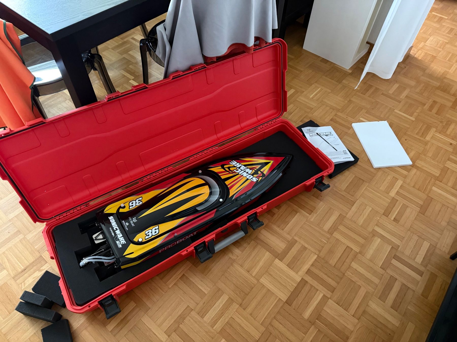 RC Kits de montage: RC Boot: ProBoat Sonic Wake 36, mit 2 Akkus – D'occasion à Rüti ZH par amei1966 2