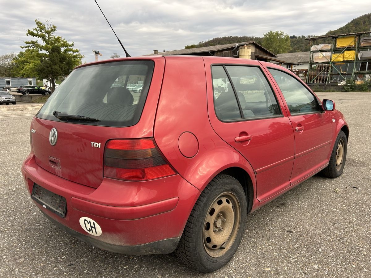 VW Autos: VW Golf V – D'occasion à Wallbach par SchnellAutomobile 2
