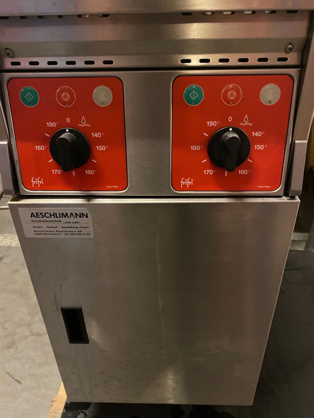 Frifri Appareils de cuisine: FriFri BASIC 422 Doppel-Fritteuse 400V – D'occasion à Bern par Baron010 1