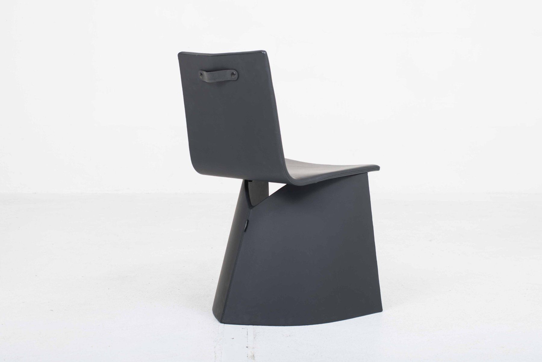 Classicon Stühle: ClassiCon Venus Stuhl von Konstantin Grcic – Gebraucht aus Zürich von STUZH38 1