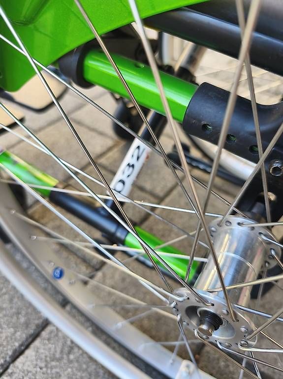 Chaises roulantes: Rollstuhl Meyra Kinder – D'occasion à Thörigen par lunafix