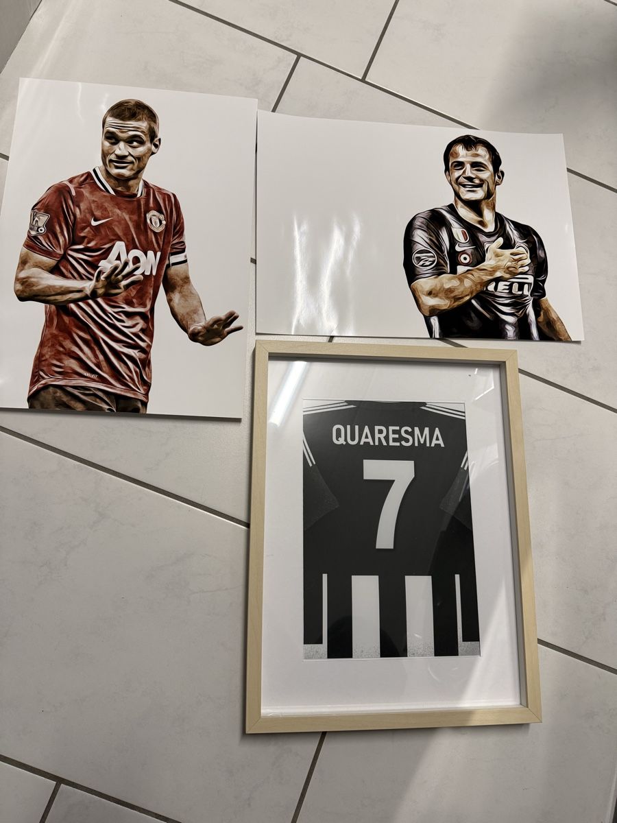 Foto & Immagini: 3 Bilder Vidic,Stankovic,Quaresma – Usato da Ehrendingen venduto da edelkram