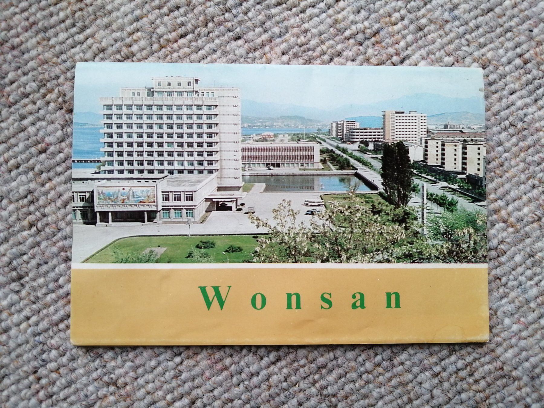 Cartoline postali: ANTIKE POSTKARTEN NORD-KOREA – Usato da Zürich venduto da Finale7