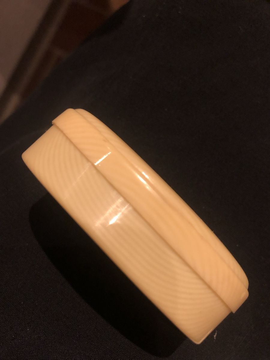 Tutte le decorazioni: antike Dose aus zelluloid, 7 cm lang – Usato da Lausen venduto da Zotty1 1