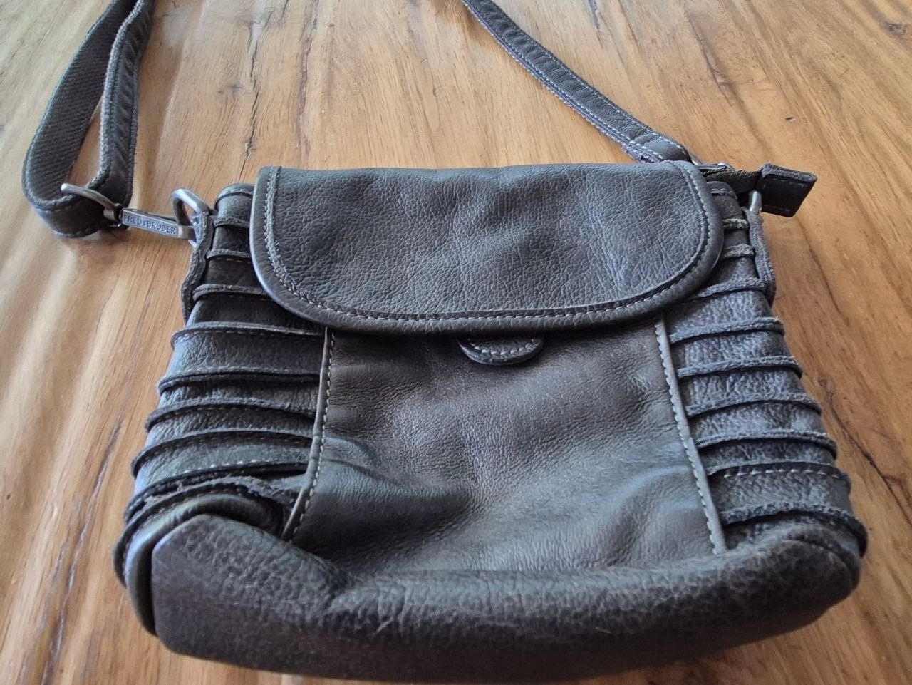FredsBruder Borse da donna: FREDsBRUDER, Echt Leder Handtasche – Usato da Nottwil venduto da echtMOMO 2