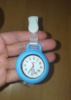 Neuwertige Schwesternuhr (QUARTZ), hellblau