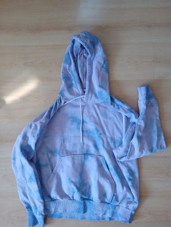 Kapuzenpullover Weekday Batik blau lila Grösse M gut