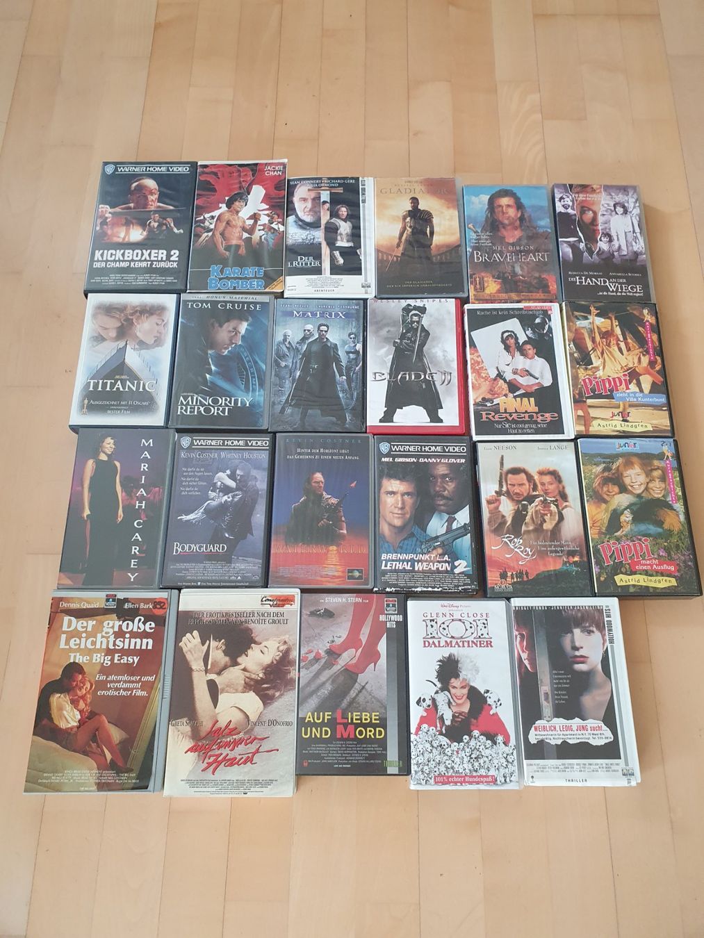 Alle VHS: VHS film Kassetten – Gebraucht aus LangnauI.E von Tesko24