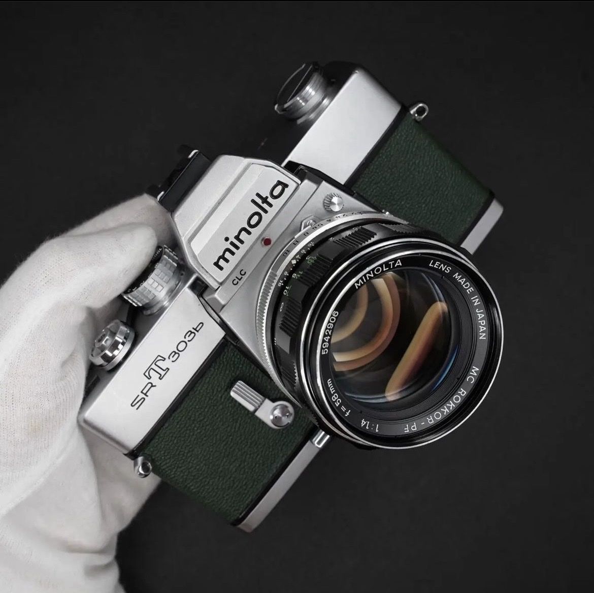 Minolta Appareil photo: Minolta SRT303b Spiegelreflexkamera mit 3 Objektiven. – D'occasion à Untervaz par PhilipFausch01 4