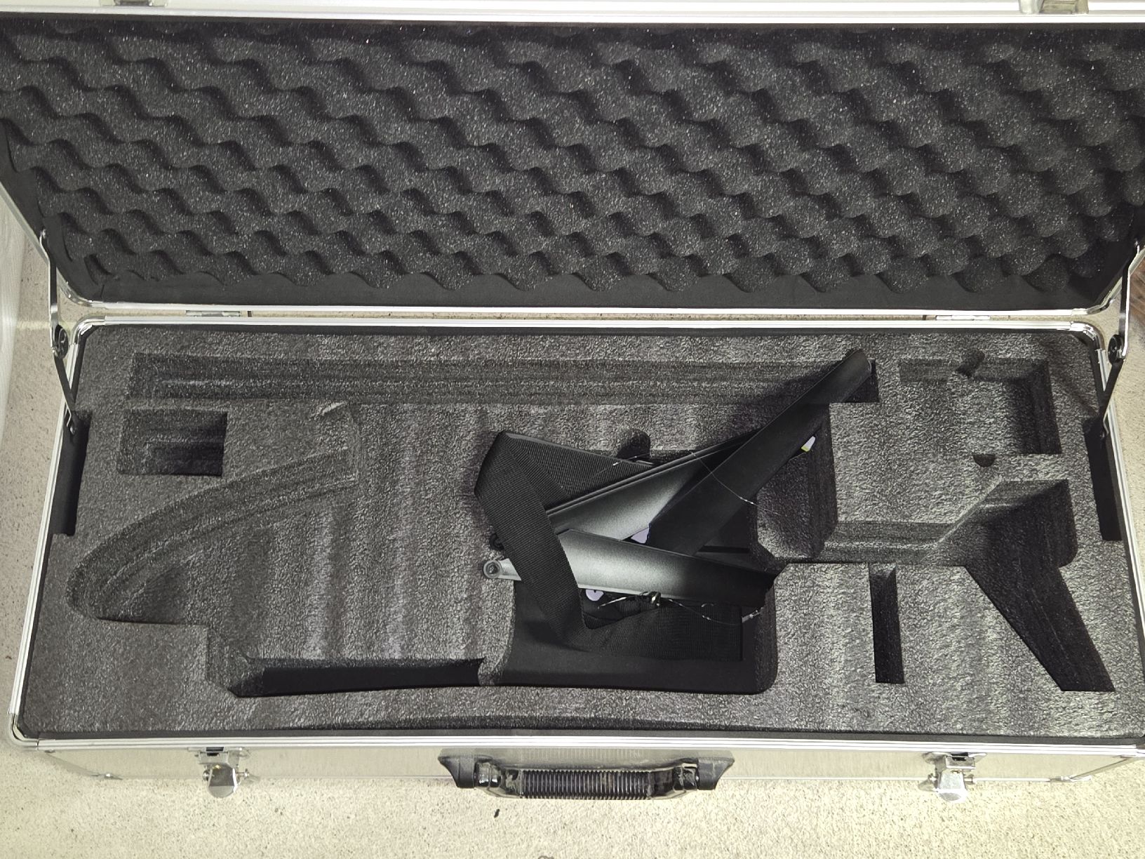 Blade RC Modellbau: Alu Transportkoffer Blade 450  – Gebraucht aus Hittnau von col_2fnj