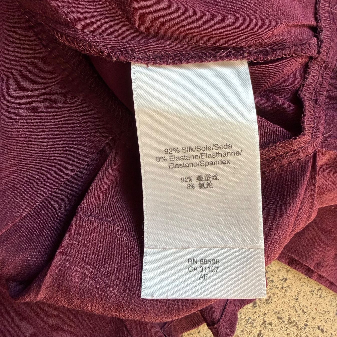 DKNY T-shirts: DKNY Seidenshirt 🩷 – D'occasion à zürich par vintage12 9