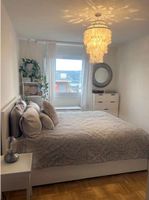 Bett weiss Doppelbett schlichtes Design gebraucht
