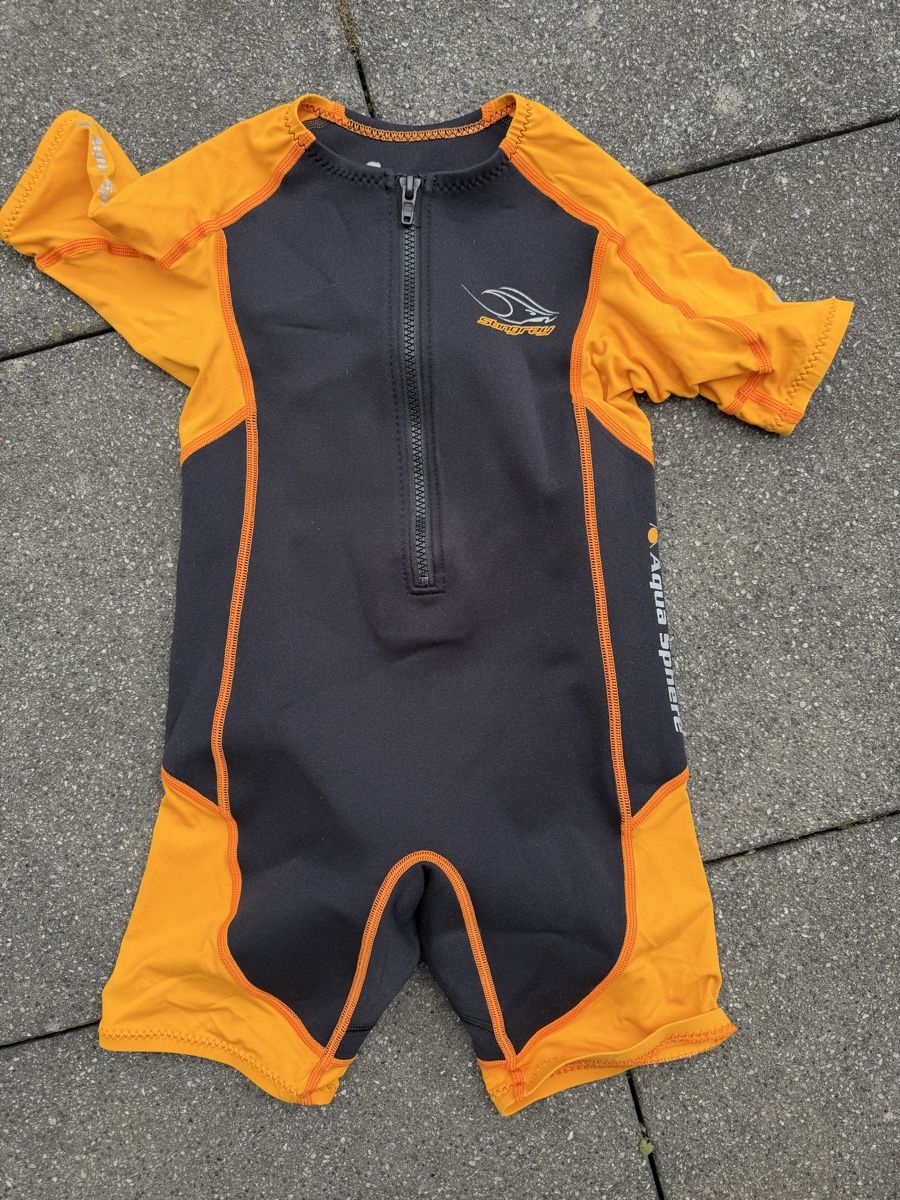 Tauchanzüge: Neopren Kinder Stingray Grösse 8 – Gebraucht aus Schlieren von Lanzer6