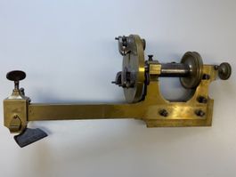 altes Uhrmacherwerkzeug FRITZ BORNAND STE 1902 als Deko