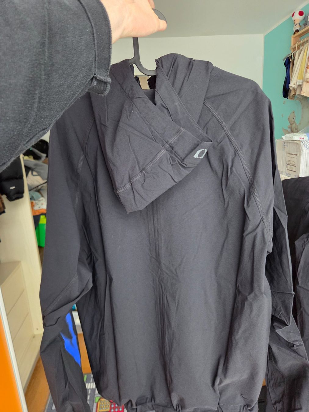Nike Completi: Nike Inter Mailand woven tech oneblockdown.new.size s – Nuovo (secondo la descrizione) da Roggwil BE venduto da LowJoe 2