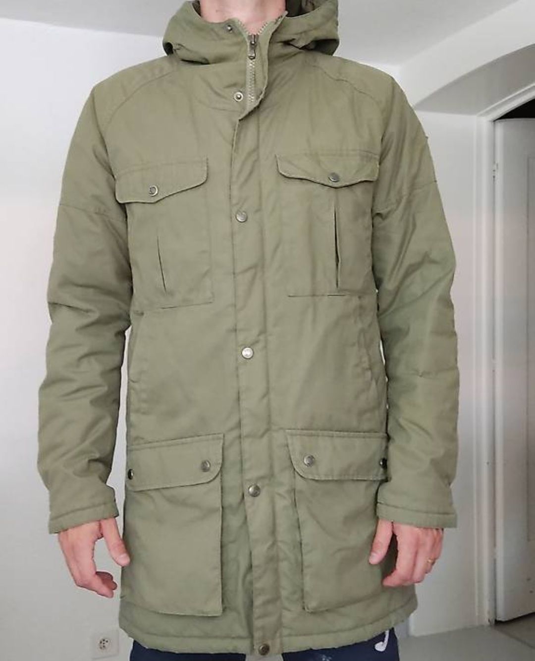 Fjällräven Mäntel: Parka Fjällräven Olive – Gebraucht aus Messen von ShputNikk