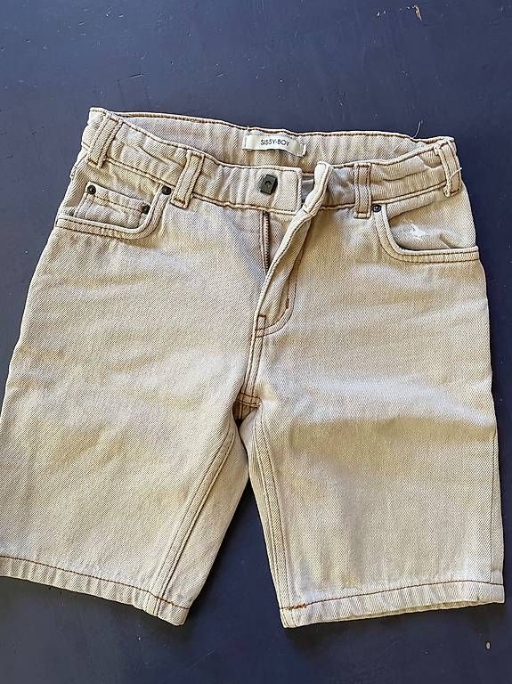 Pantaloni: Jeans shorts 134/140 – Usato da Winterthur venduto da Wyl_ma