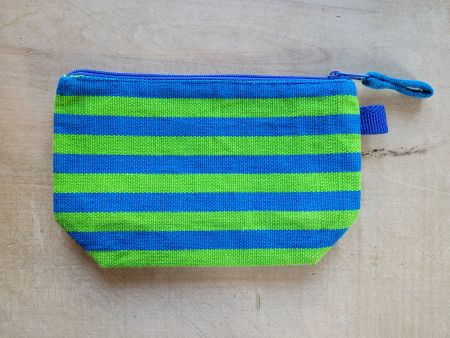 Hübsche kleine Tasche mit Reissverschluss - NEU
