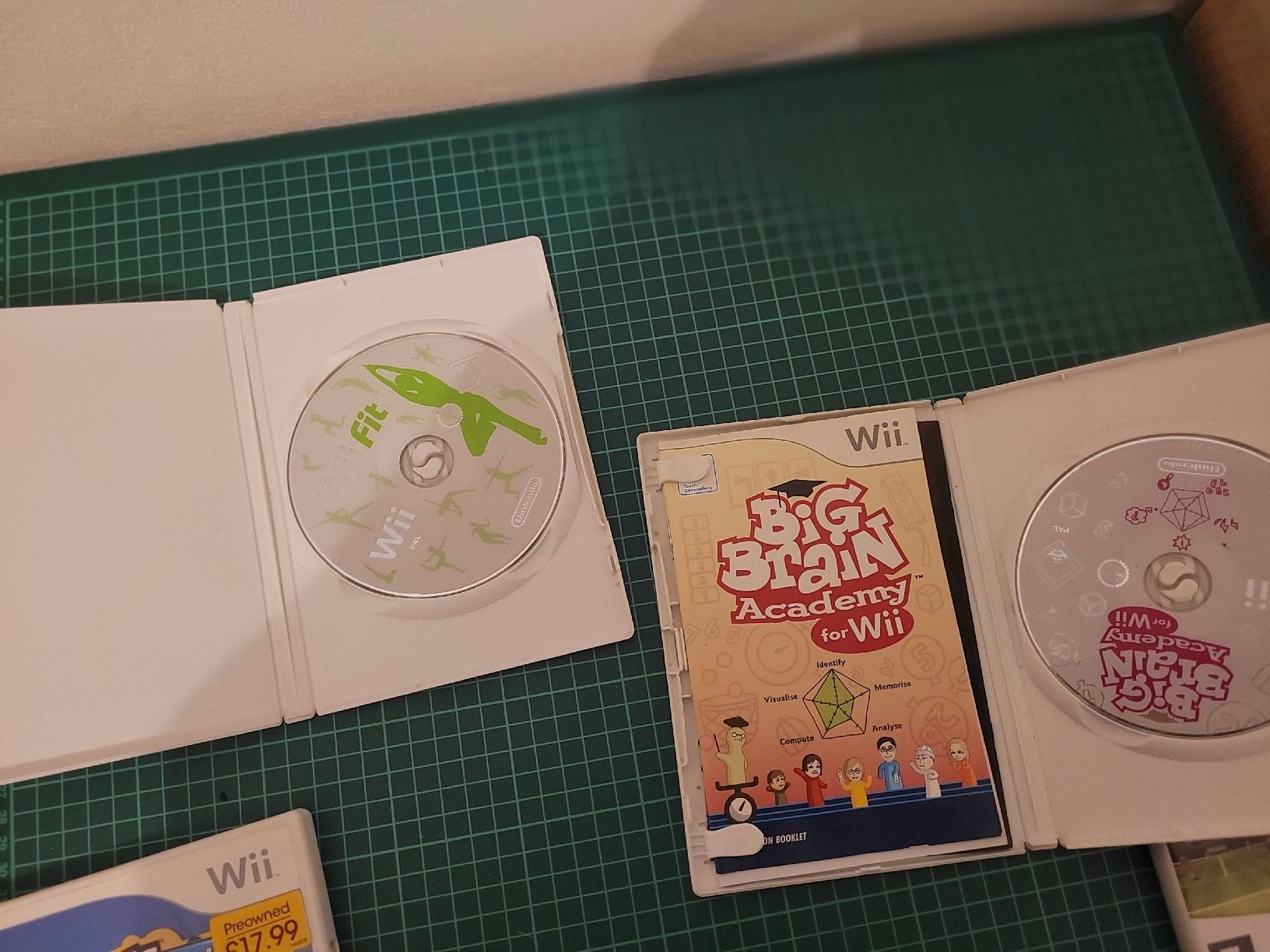 Nintendo Spiele: Wii Fit and Big Brain Academy Bundle - Fun Games! – Gebraucht aus Meyrin von Retro-GZ