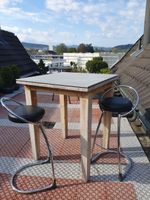 Hochtisch mit 4 Barhockern und Steinplatte