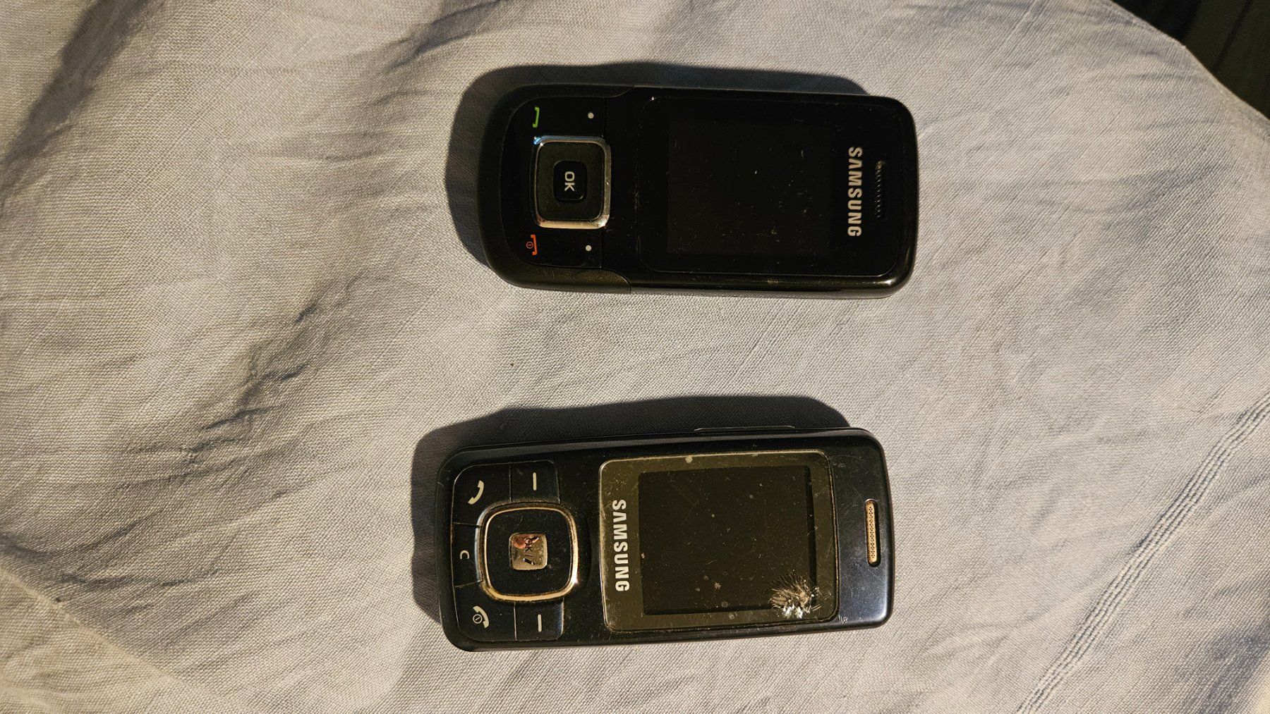 Samsung Telefoni cellulari / Smartphones: Samsung Mobiltelefone, 2 Stueck – Usato da Feldbrunnen venduto da Kolosseum111