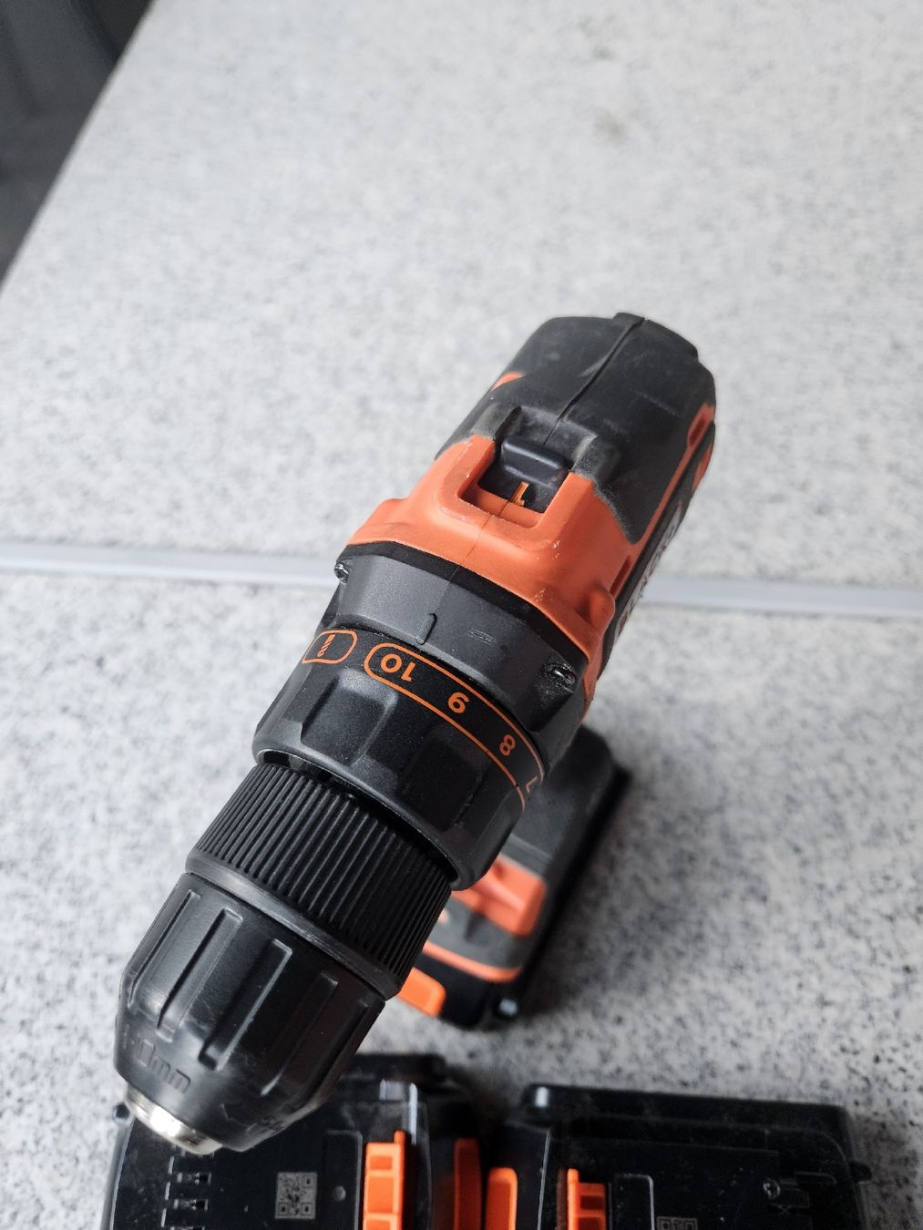 Bohrmaschinen: visseuse/perceuse Black & Decker – Gebraucht aus Tramelan von Vipers1 2