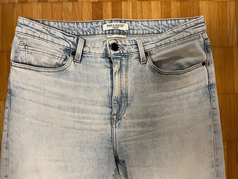 Needle clearance narrow levis