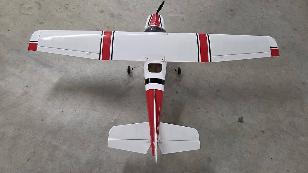 Cessna Modellismo RC: Cessna 182 E-Motor mit Akku – Usato da Oberstammheim venduto da Ziesche 1