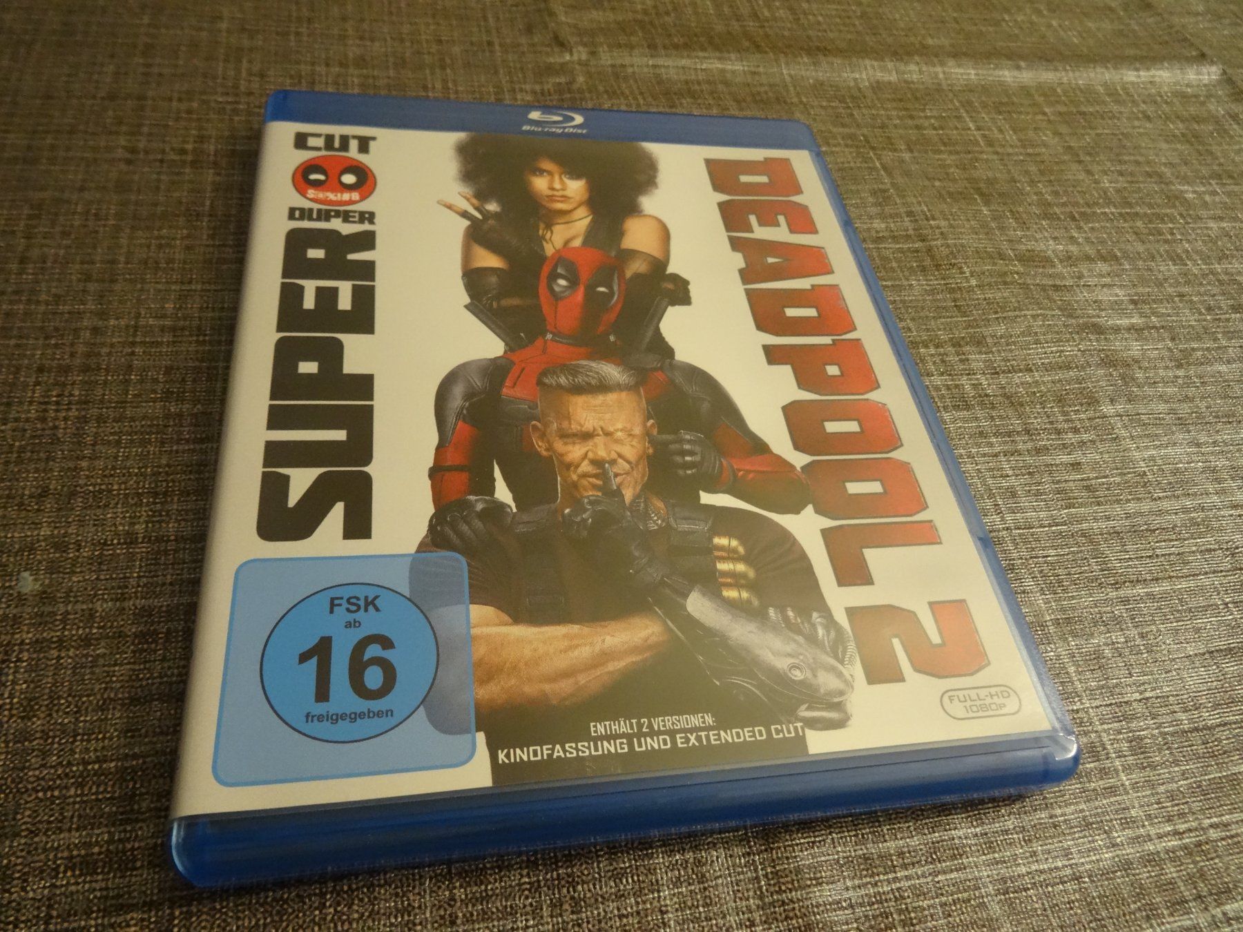 Tutti i DVDs: Deadpool 2 - Super Duper Cut - Blu-Ray - – Usato da Olten venduto da Disc-Verkauf
