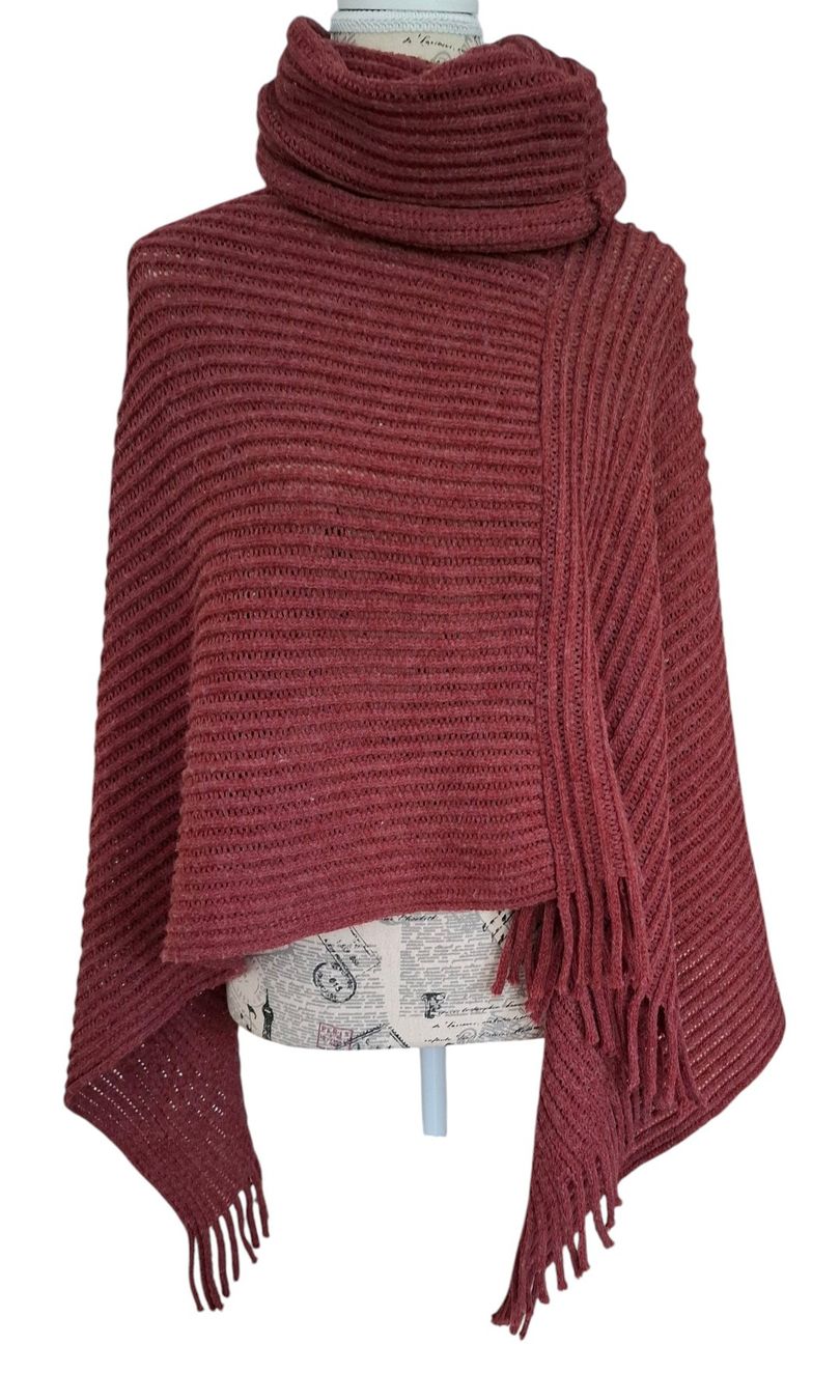 Altro in Moda donna: 3079CV – Poncho – Usato da Savièse venduto da SolidEthique_Marsu74