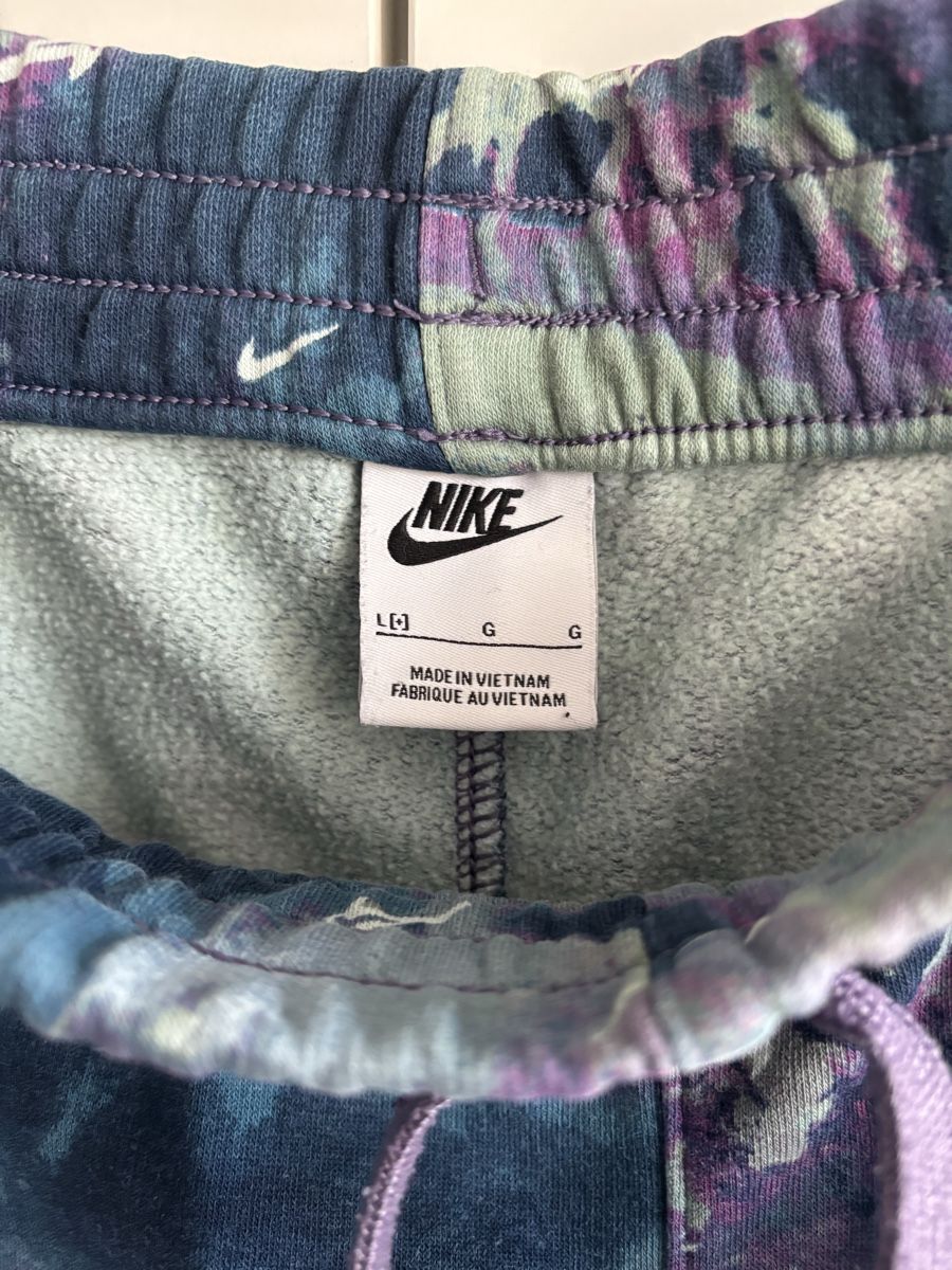 Nike Pantaloni: Nike Jogginghose Gr. L etwa 164 – Usato da Winterthur venduto da NatMet11 3