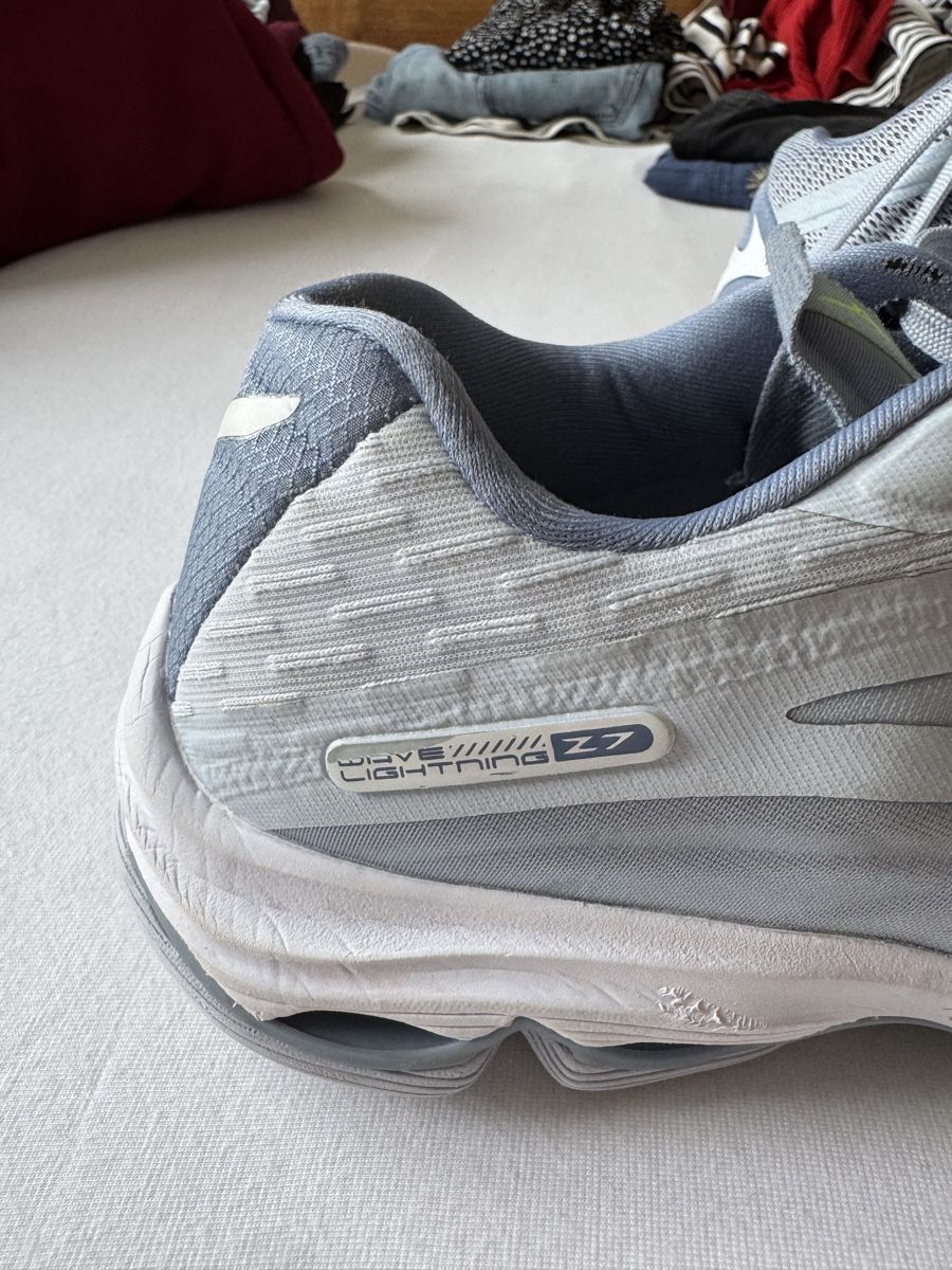 Mizuno Chaussures femmes: Mizuno Wave Lightning Z7 – D'occasion à Thun par Deborare 2