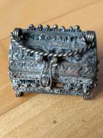 Döschen aus Metall, Jemen, Dekoration  5.5 x 3.5 x 3.5 cm