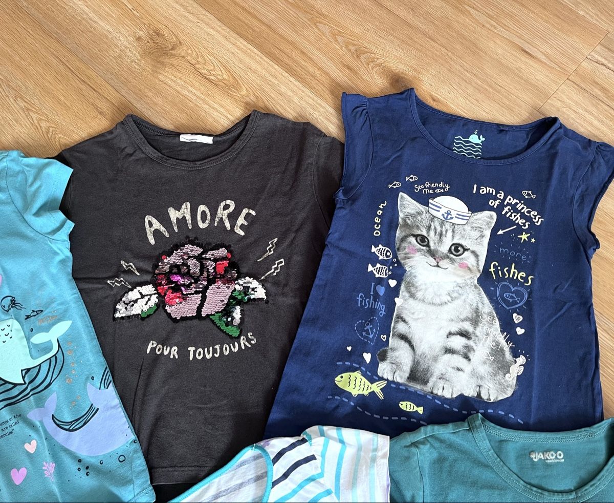Lotti & Set di vestiti: T-Shirts Set Mädchen, Gr. 122/128 – Usato da Kradolf venduto da AlexiaEugster 3