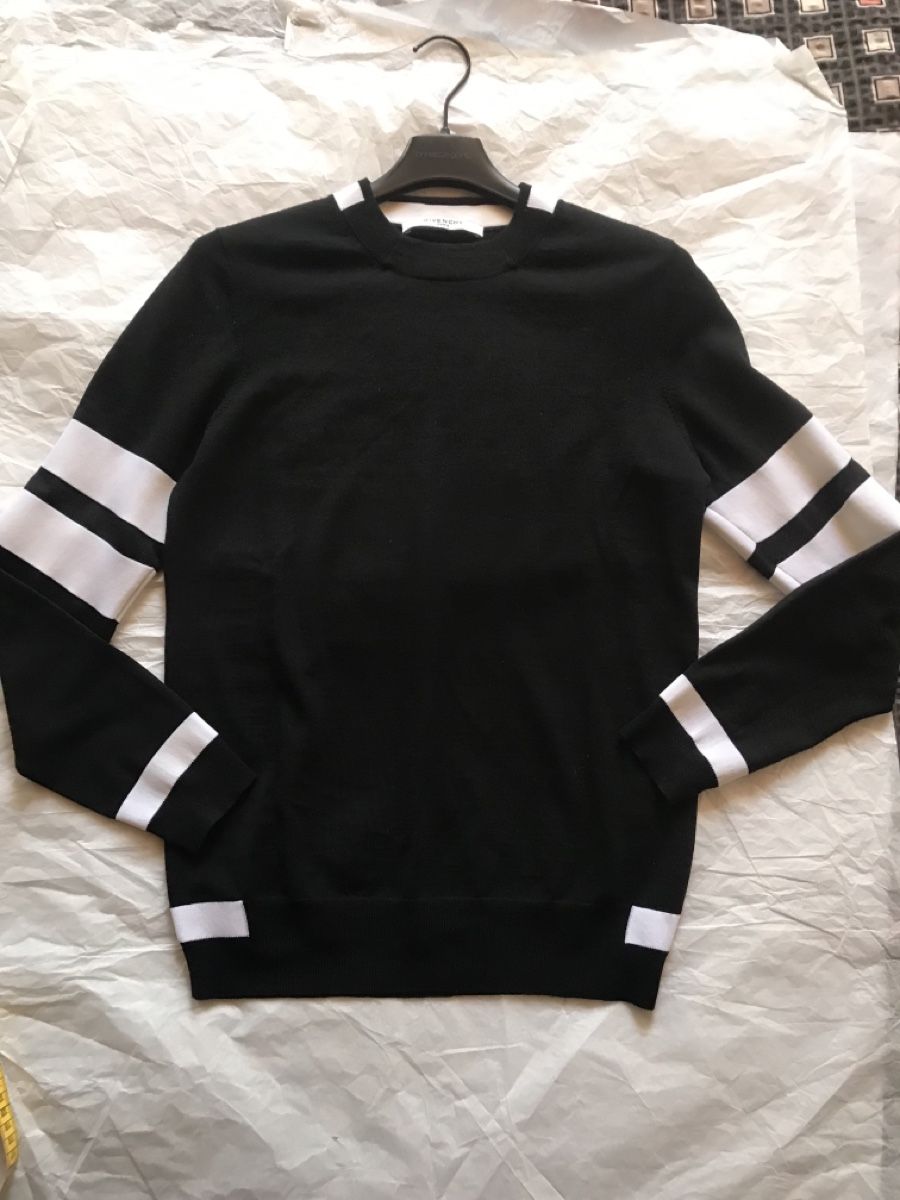 Givenchy Maglioni & Felpe: Pull GIVENCHY, Noir et Blanc, Taille XS, 100% laine – Nuovo (secondo la descrizione) da Morges venduto da sandy069 2