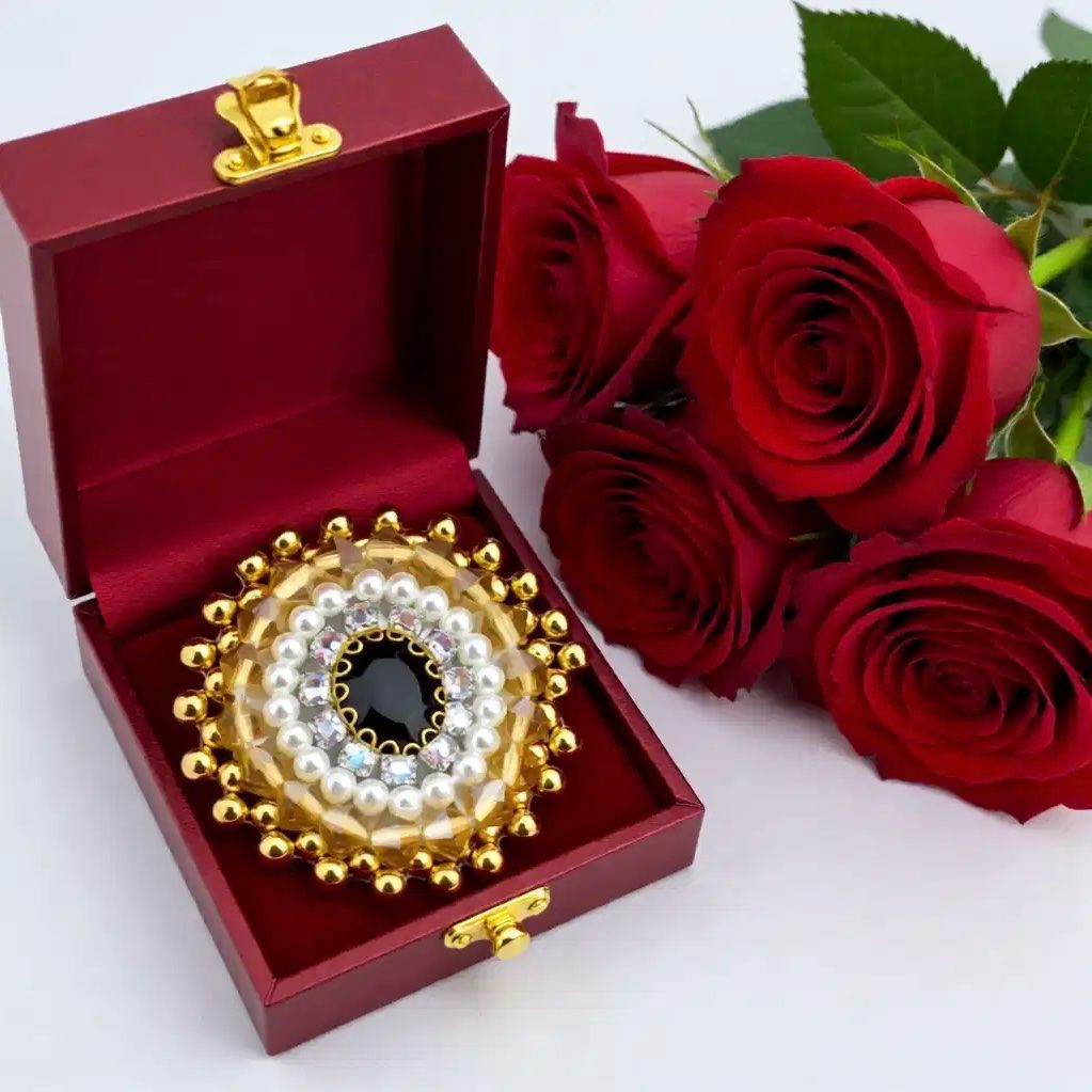 Broches & Aiguilles: Luxus Royal Brosche | Handgemachte Brosche | Brautschmuck – Neuf avec emballage d'origine à Vals par ABA-Atelier 5
