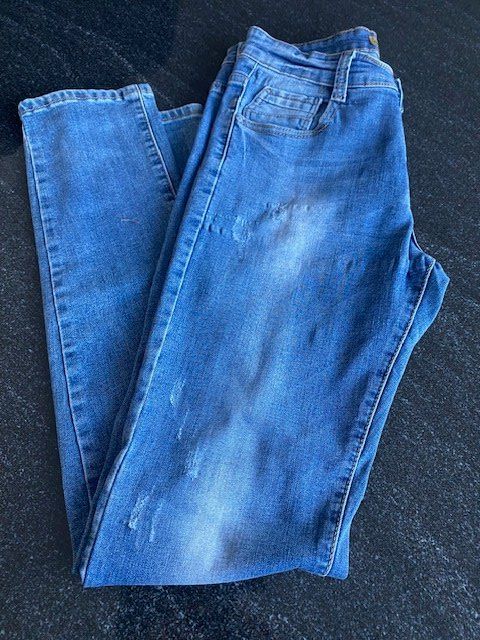 Jeans: blaue Jeans, Gr. 40 – Gebraucht aus Ergisch von July64 1