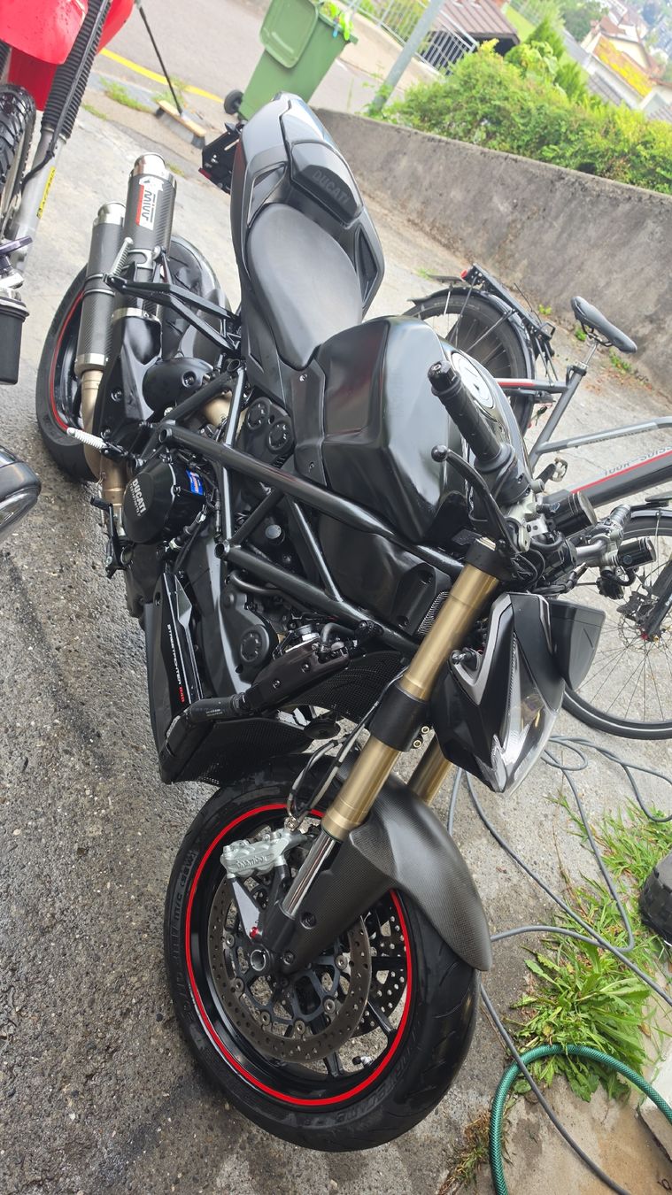 Ducati Strasse: Ducati Streetfightr 848 – Gebraucht aus Thun von fee_gj9t